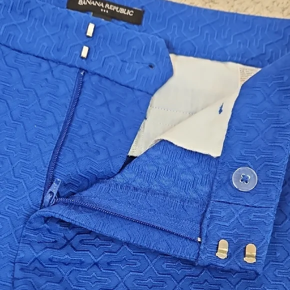 Banana Republic Women's Vibrant Cobalt Blue Textured Shorts Size 10 - Picture 7 of 8